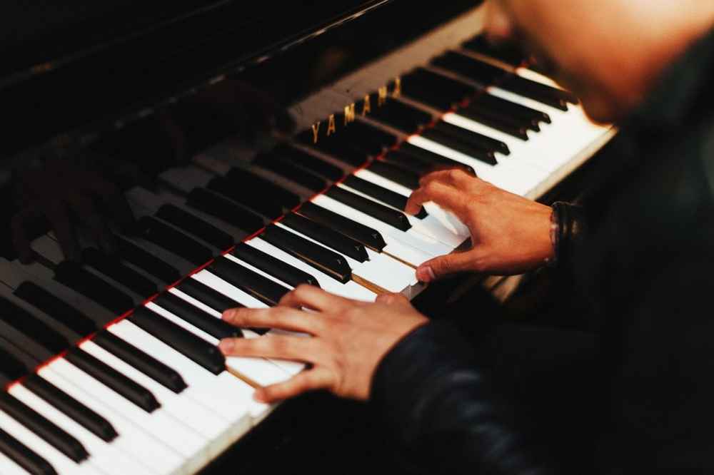 Featured image for Enjoy the Convenience of In-Home Piano Lessons with Volz Piano